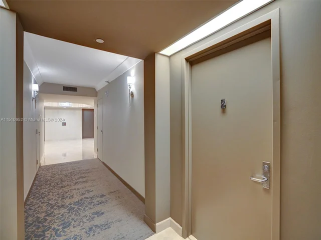 3400 192 ST # 1811, Aventura FL 33180