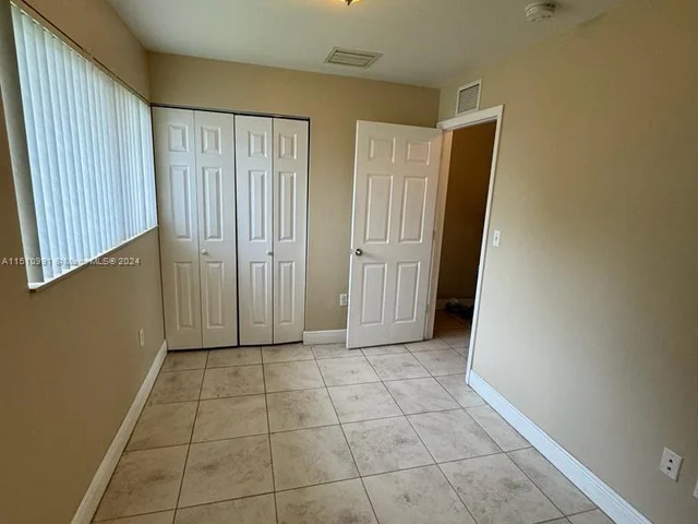 483 NW 19th St # 362, Miami FL 33136