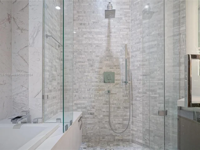 851 NE 1st Ave # 3006, Miami FL 33132