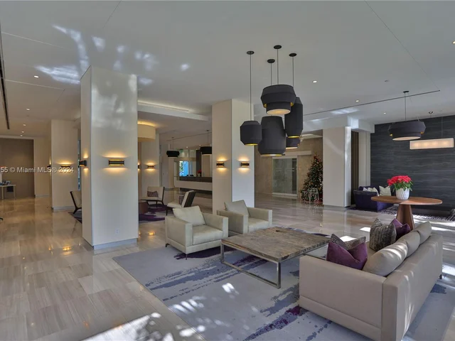 100 Bayview Dr # 424, Sunny Isles Beach FL 33160