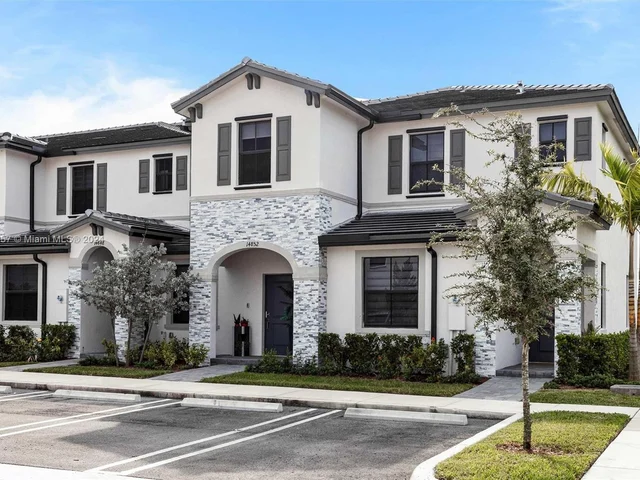 14852 SW 183rd Ter # 0, Miami FL 33187