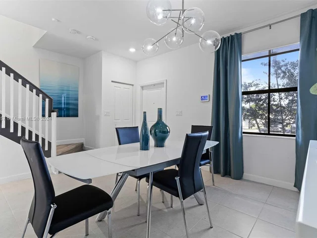 14852 SW 183rd Ter # 0, Miami FL 33187