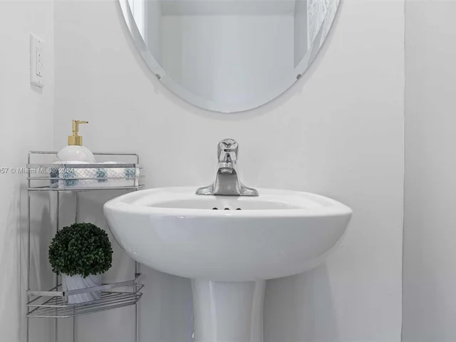 14852 SW 183rd Ter # 0, Miami FL 33187