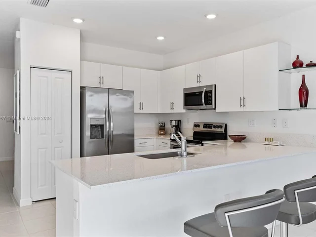 14852 SW 183rd Ter # 0, Miami FL 33187