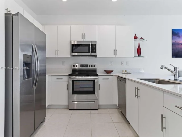 14852 SW 183rd Ter # 0, Miami FL 33187