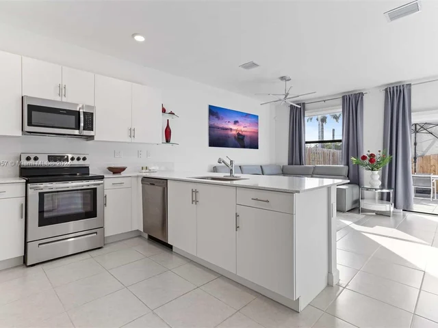 14852 SW 183rd Ter # 0, Miami FL 33187