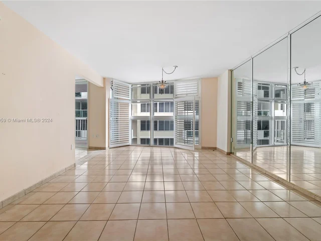 1228 West Ave # 713, Miami Beach FL 33139