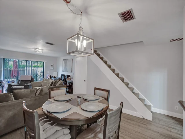 3062 S Oakland Forest Dr # 209, Oakland Park FL 33309