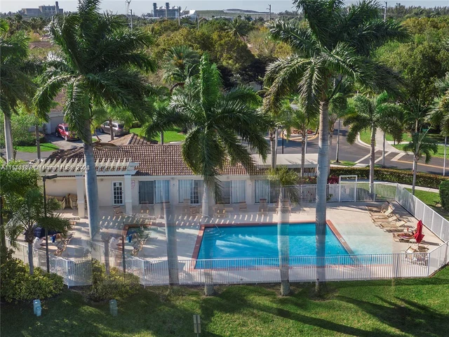 4974 SW 31st Ter # 4974, Hollywood FL 33312