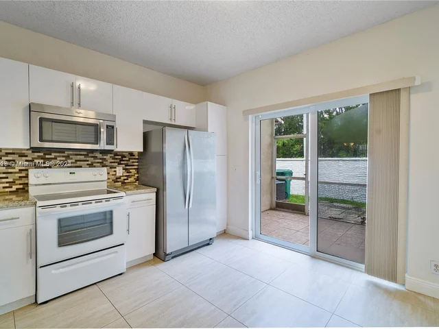 4974 SW 31st Ter # 4974, Hollywood FL 33312