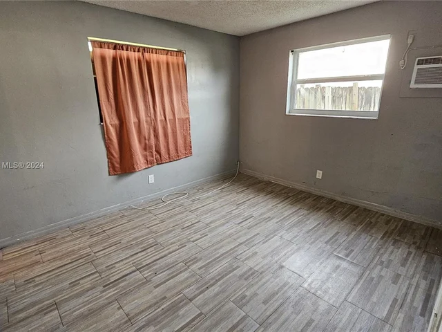 2771 SW 3rd St, Fort Lauderdale FL 33312