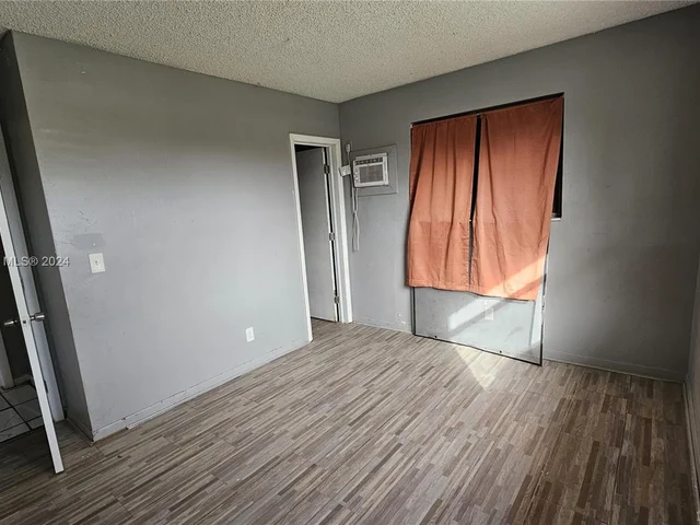 2771 SW 3rd St, Fort Lauderdale FL 33312