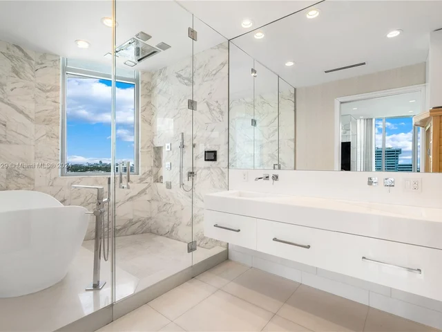 1445 16th St # 1, Miami Beach FL 33139