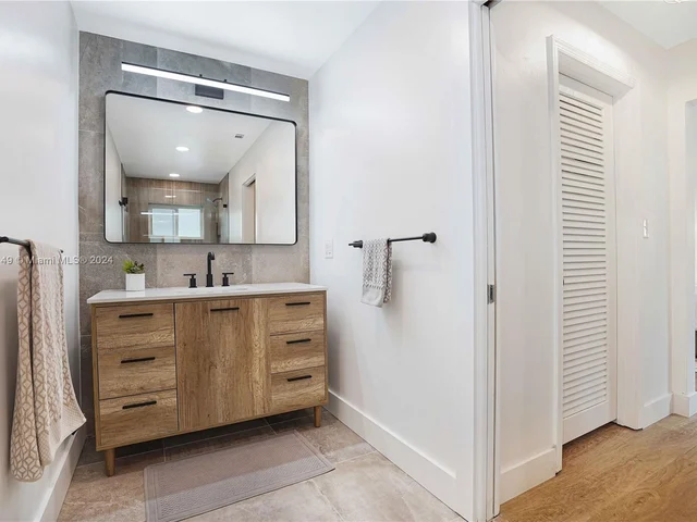 6341 NE 22nd Ave, Fort Lauderdale FL 33308