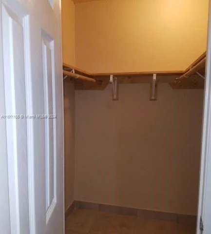 2500 NE 193rd St # 19381, Miami FL 33180