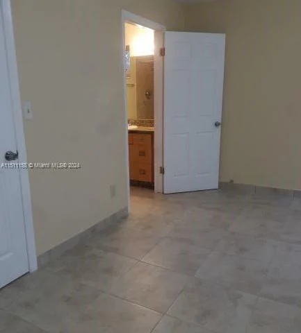 2500 NE 193rd St # 19381, Miami FL 33180