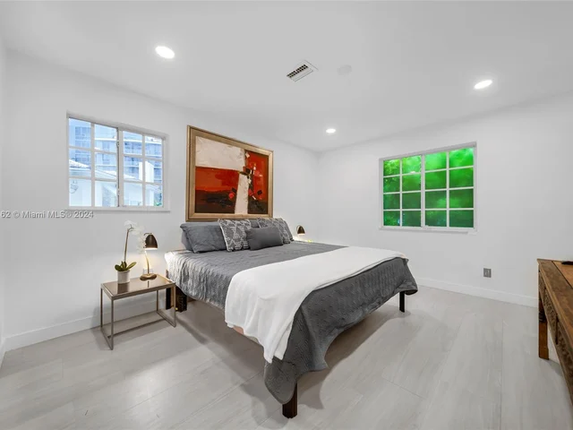 464 NE 57th St, Miami FL 33137