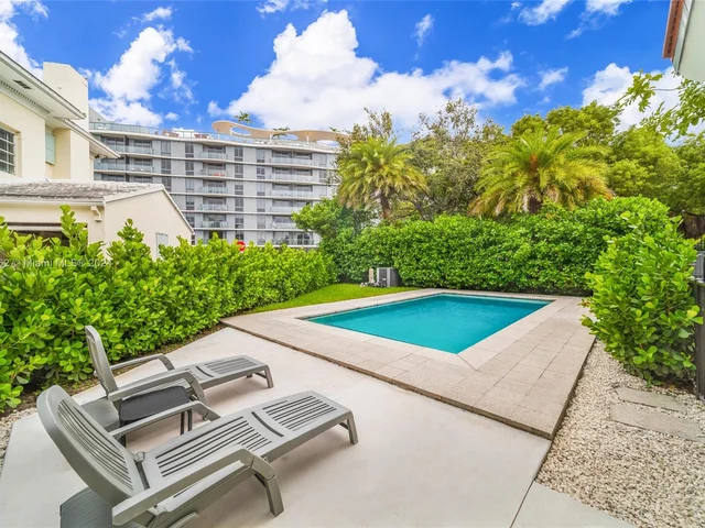 464 NE 57th St, Miami FL 33137