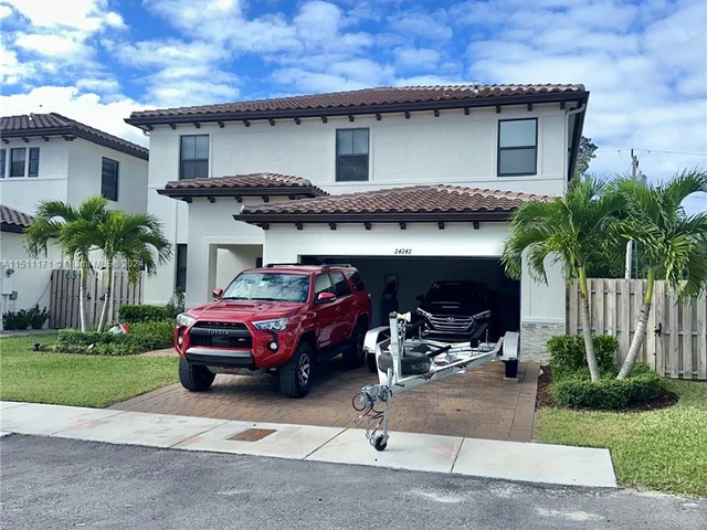 24242 SW 119th Pl # 24242, Homestead FL 33032