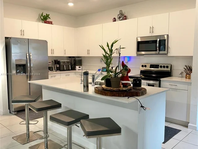 24242 SW 119th Pl # 24242, Homestead FL 33032