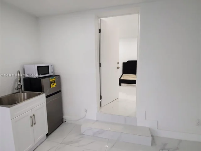 411 NW 51st Ave, Miami FL 33126