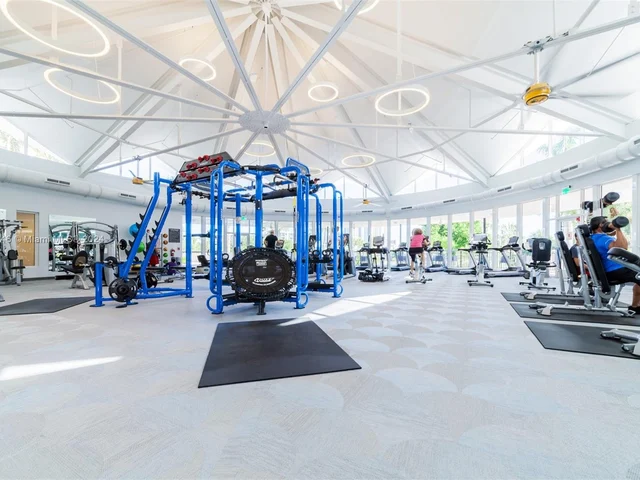 2500 Parkview Dr # 1117, Hallandale Beach FL 33009