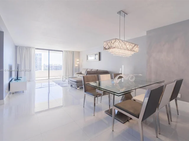 2500 Parkview Dr # 1117, Hallandale Beach FL 33009