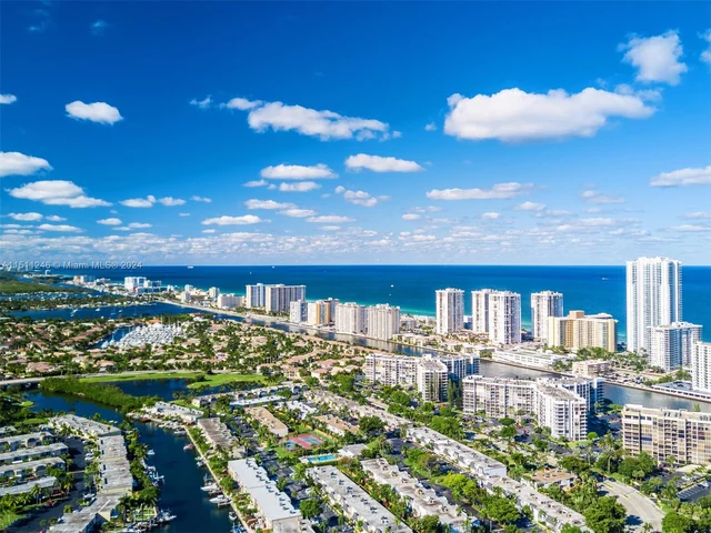 2500 Parkview Dr # 1117, Hallandale Beach FL 33009