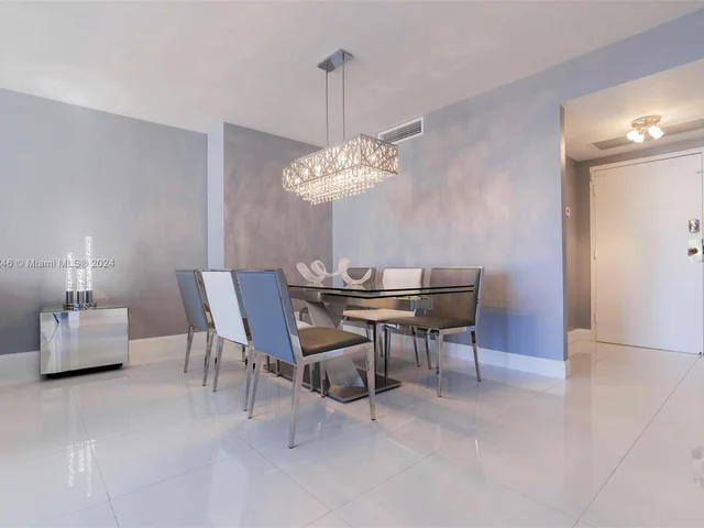 2500 Parkview Dr # 1117, Hallandale Beach FL 33009