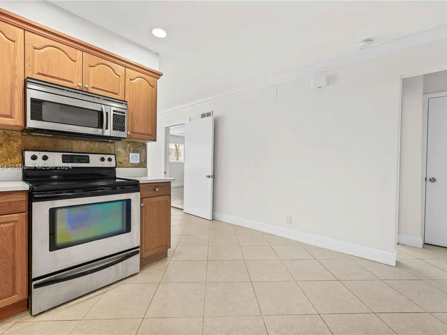 2175 NE 56th St # 110, Fort Lauderdale FL 33308