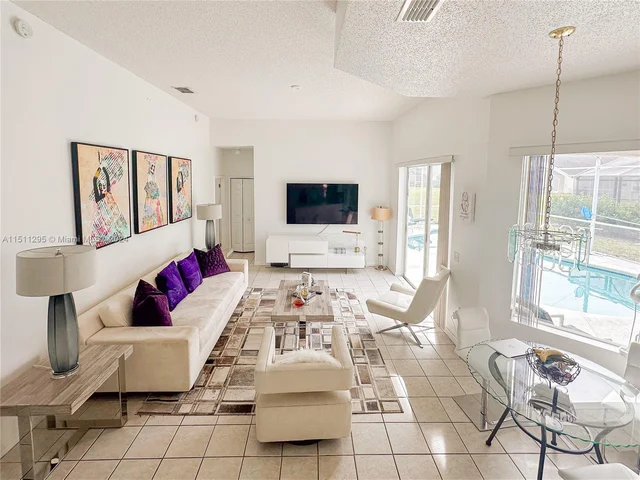 344 Grosvenor Loop, Davenport FL 33897