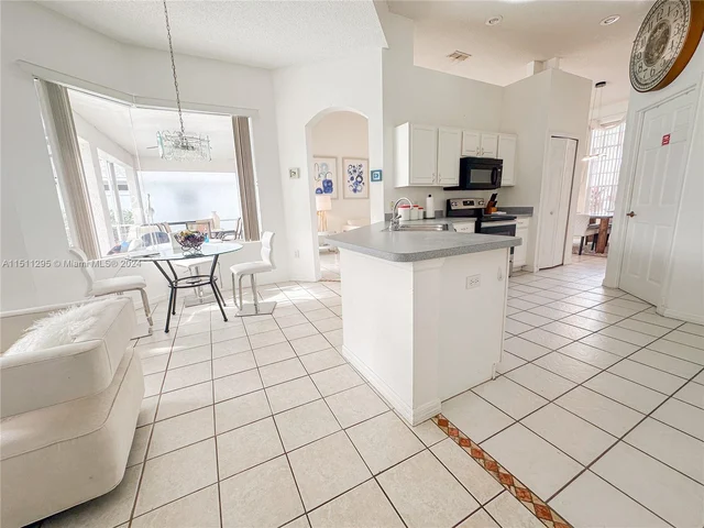 344 Grosvenor Loop, Davenport FL 33897