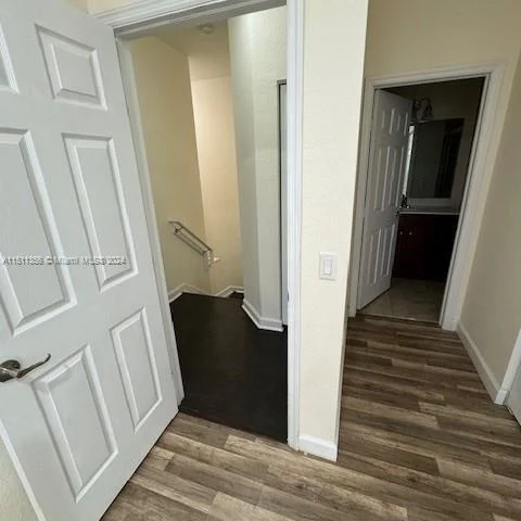 290 NW 109th Ave # 212, Miami FL 33172