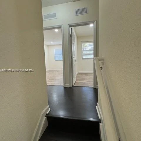 290 NW 109th Ave # 212, Miami FL 33172