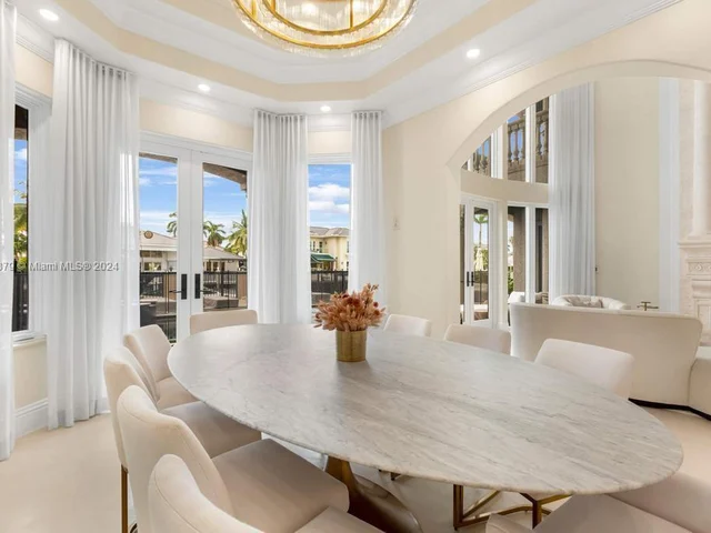 3380 NE 170th St, North Miami Beach FL 33160