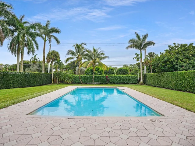 11242 SW 25th Ct, Davie FL 33325