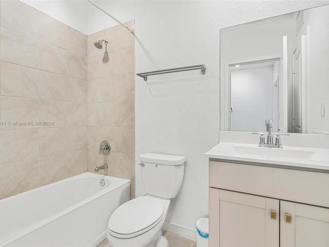 786 SE 18th St # 0, Homestead FL 33034