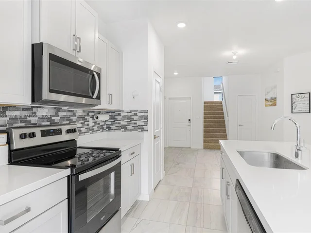 786 SE 18th St # 0, Homestead FL 33034