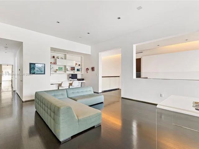 9407 E Broadview Dr, Bay Harbor Islands FL 33154