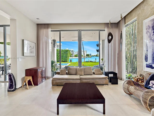 9407 E Broadview Dr, Bay Harbor Islands FL 33154