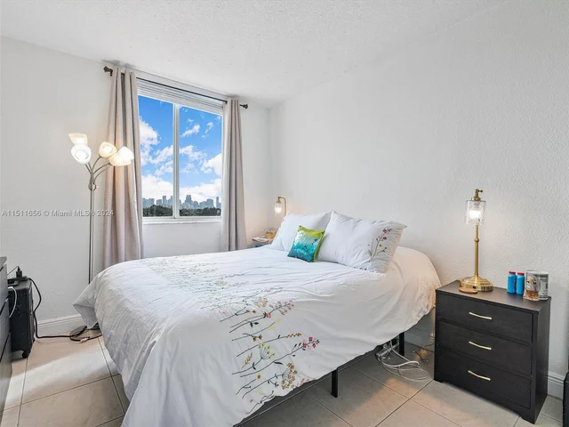 616 NW 26th Ave # 504, Miami FL 33125