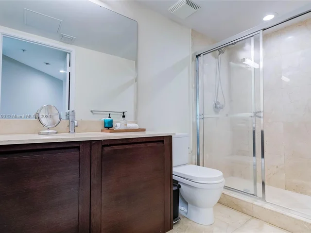 250 Sunny Isles Blvd # 804, Sunny Isles Beach FL 33160