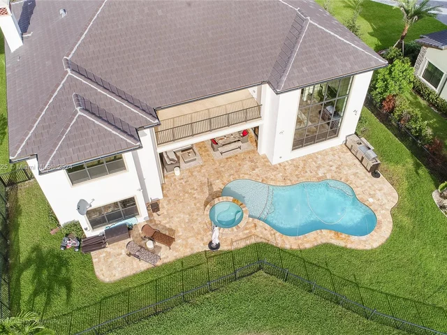 9015 Vista Way, Parkland FL 33076