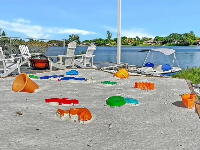 4747 SW 89th Ave, Miami FL 33165