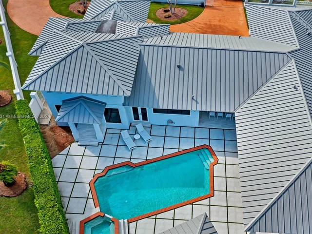 4747 SW 89th Ave, Miami FL 33165