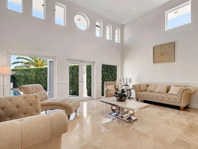 4747 SW 89th Ave, Miami FL 33165