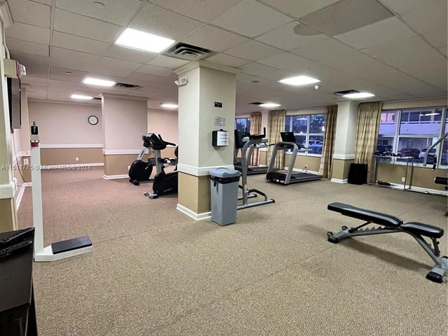 4010 Galt Ocean Dr # 816, Fort Lauderdale FL 33308