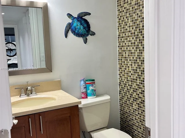 4010 Galt Ocean Dr # 816, Fort Lauderdale FL 33308