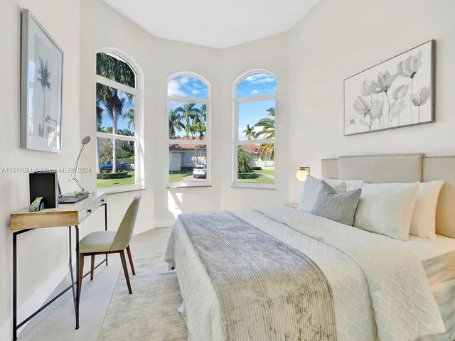 16365 SW 87th Pl, Palmetto Bay FL 33157