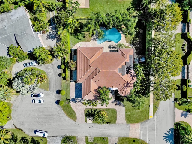 16365 SW 87th Pl, Palmetto Bay FL 33157